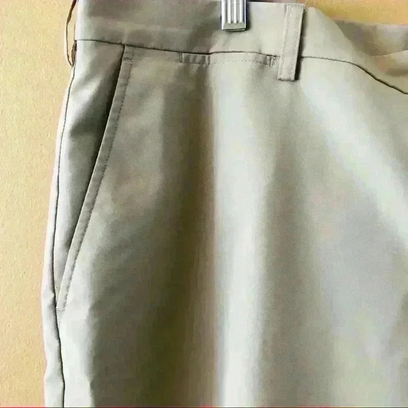 PGA Tour Flat Front Shorts. - Picture 3 of 5